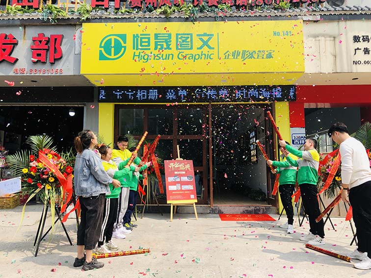 1553662384879417CvdV.jpg 1553662384879417CvdV.jpg