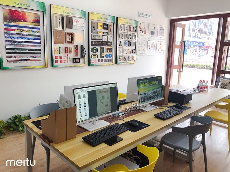 15536624414237560AWx.jpg 15536624414237560AWx.jpg