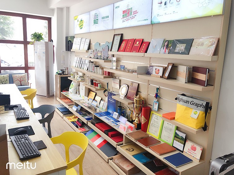 1553662441423756cTOp.jpg 1553662441423756cTOp.jpg